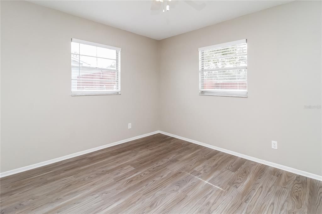 For Rent: $2,135 (3 beds, 2 baths, 1322 Square Feet)