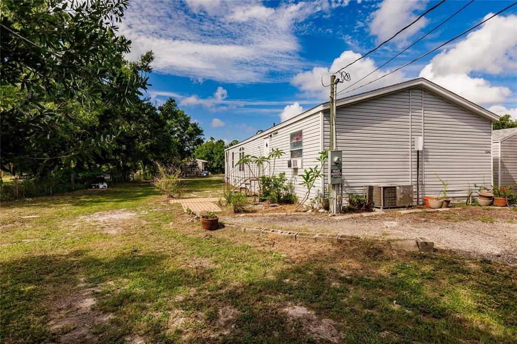 Active With Contract: $295,000 (3 beds, 3 baths, 1440 Square Feet)