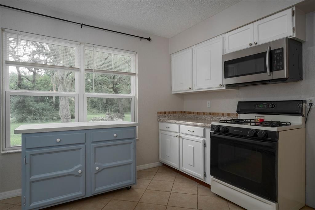 For Sale: $314,900 (3 beds, 2 baths, 1862 Square Feet)