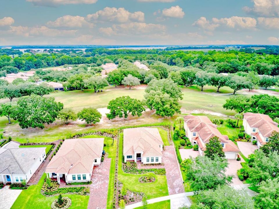 Las Colinas Golf Course as your backyard