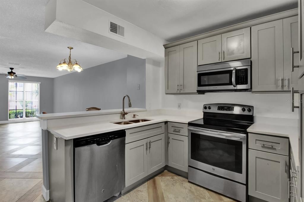 For Sale: $234,900 (2 beds, 2 baths, 1200 Square Feet)