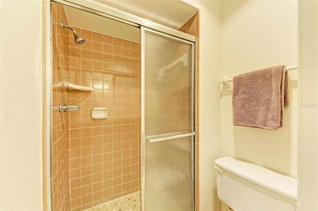 For Sale: $228,500 (2 beds, 2 baths, 1255 Square Feet)