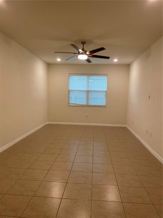 For Rent: $2,700 (3 beds, 2 baths, 2627 Square Feet)