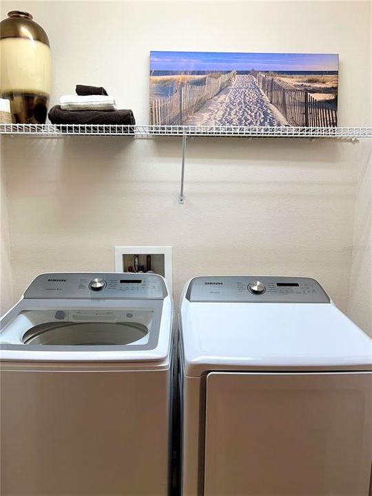 Laundry Closet: Washer And Dryer Stay