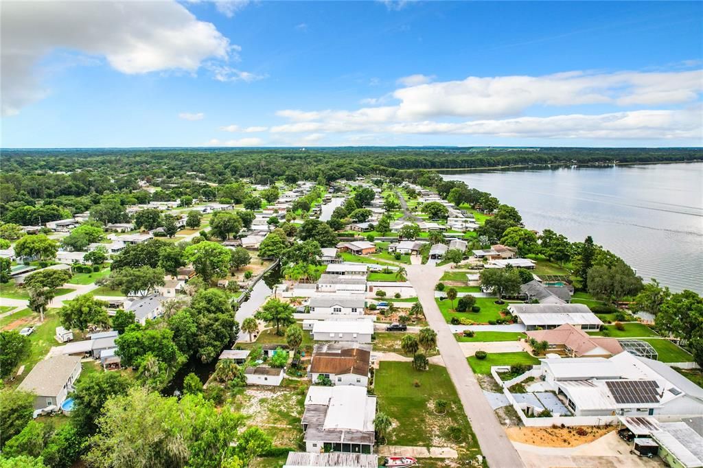 For Sale: $239,000 (3 beds, 2 baths, 1461 Square Feet)