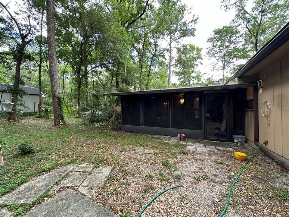 For Sale: $335,000 (4 beds, 2 baths, 1785 Square Feet)