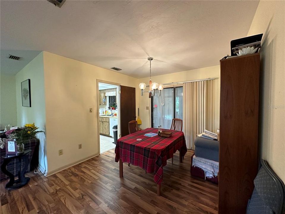 For Sale: $335,000 (4 beds, 2 baths, 1785 Square Feet)