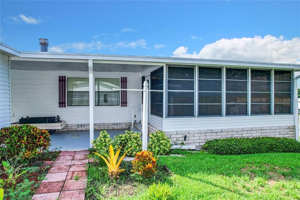 For Sale: $189,900 (3 beds, 2 baths, 1874 Square Feet)