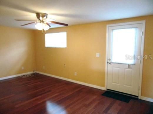 For Rent: $2,500 (3 beds, 2 baths, 1724 Square Feet)
