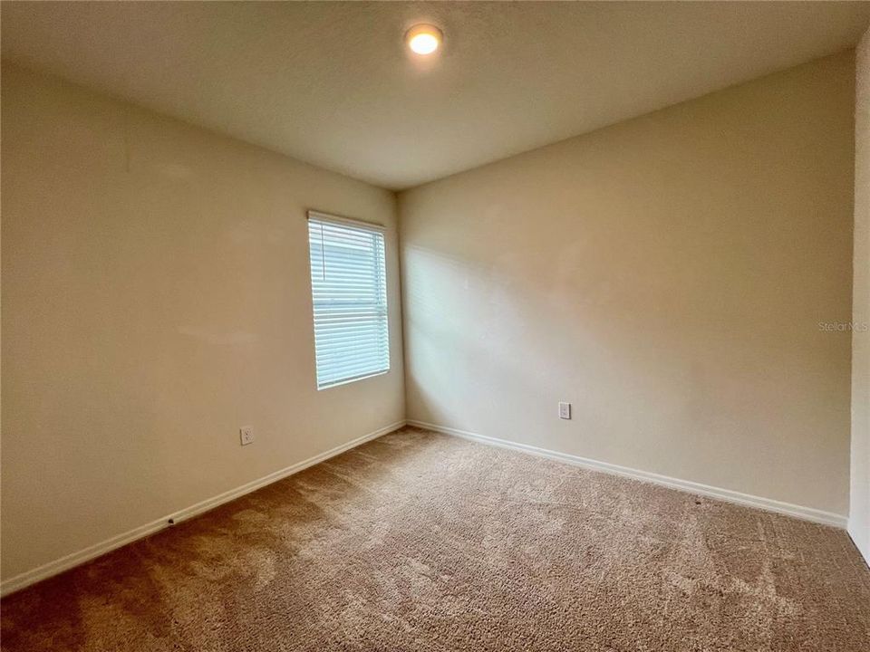 For Rent: $2,049 (3 beds, 2 baths, 1529 Square Feet)