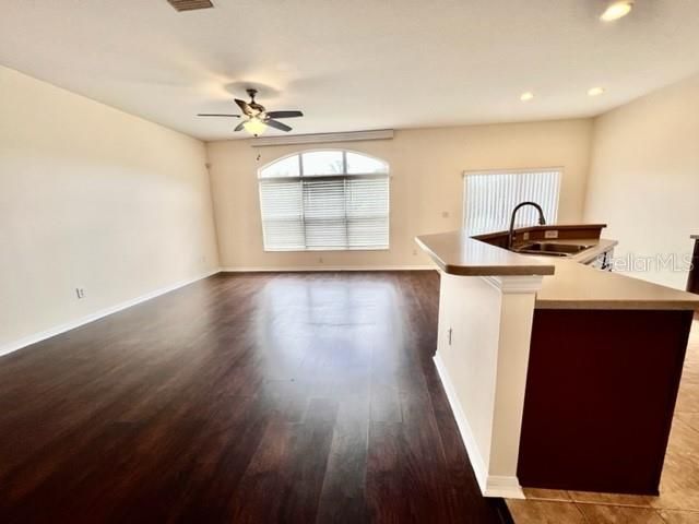 For Rent: $2,200 (3 beds, 2 baths, 1510 Square Feet)