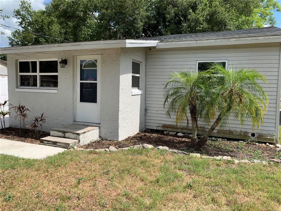 For Rent: $1,545 (2 beds, 1 baths, 954 Square Feet)