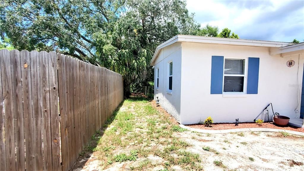 For Sale: $239,900 (3 beds, 1 baths, 1190 Square Feet)