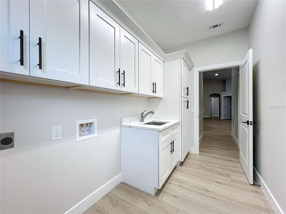 For Sale: $749,000 (3 beds, 2 baths, 2074 Square Feet)