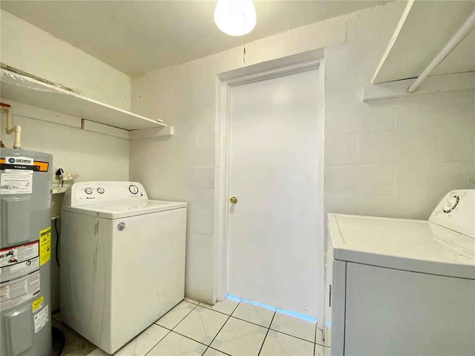 For Rent: $2,600 (3 beds, 2 baths, 1558 Square Feet)