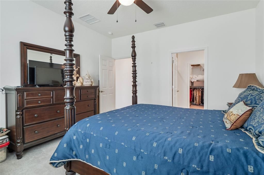 For Sale: $345,000 (3 beds, 2 baths, 1477 Square Feet)