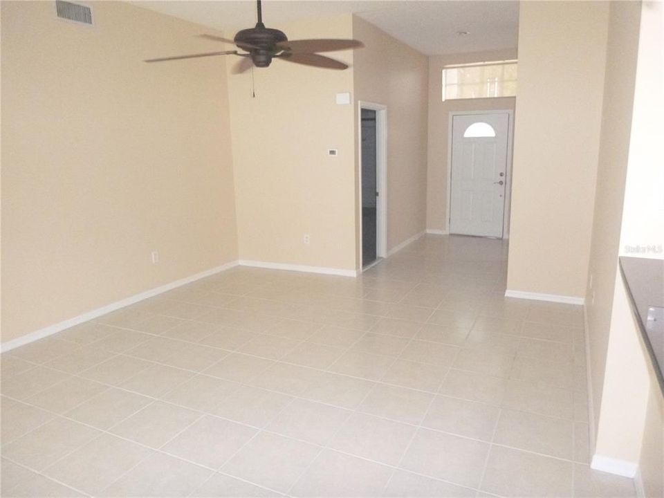 For Rent: $2,500 (3 beds, 2 baths, 1527 Square Feet)