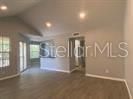 For Rent: $1,250 (1 beds, 1 baths, 673 Square Feet)
