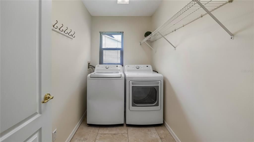 For Sale: $290,000 (2 beds, 2 baths, 1244 Square Feet)