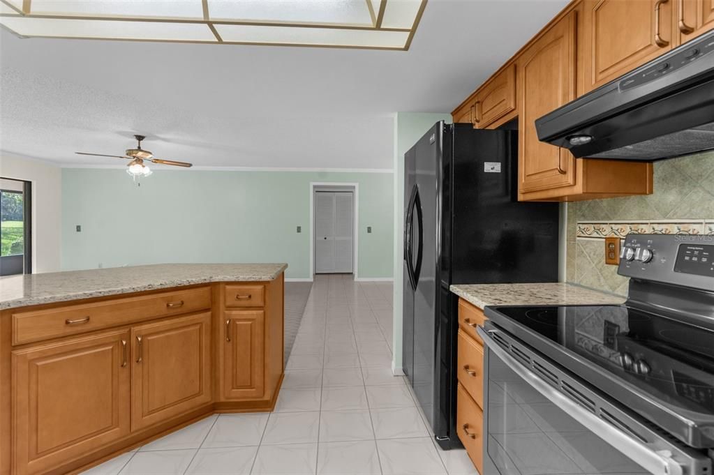 For Sale: $240,000 (2 beds, 2 baths, 1508 Square Feet)