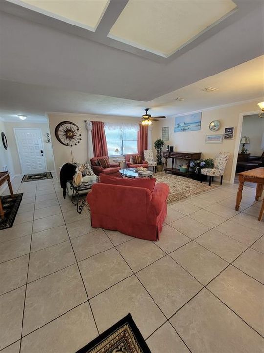 For Sale: $274,900 (3 beds, 2 baths, 1728 Square Feet)