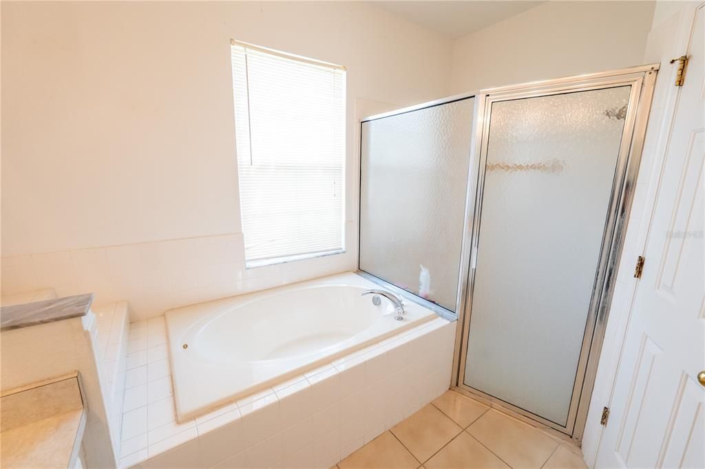 待售: $400,000 (3 贝兹, 2 浴室, 1687 平方英尺)
