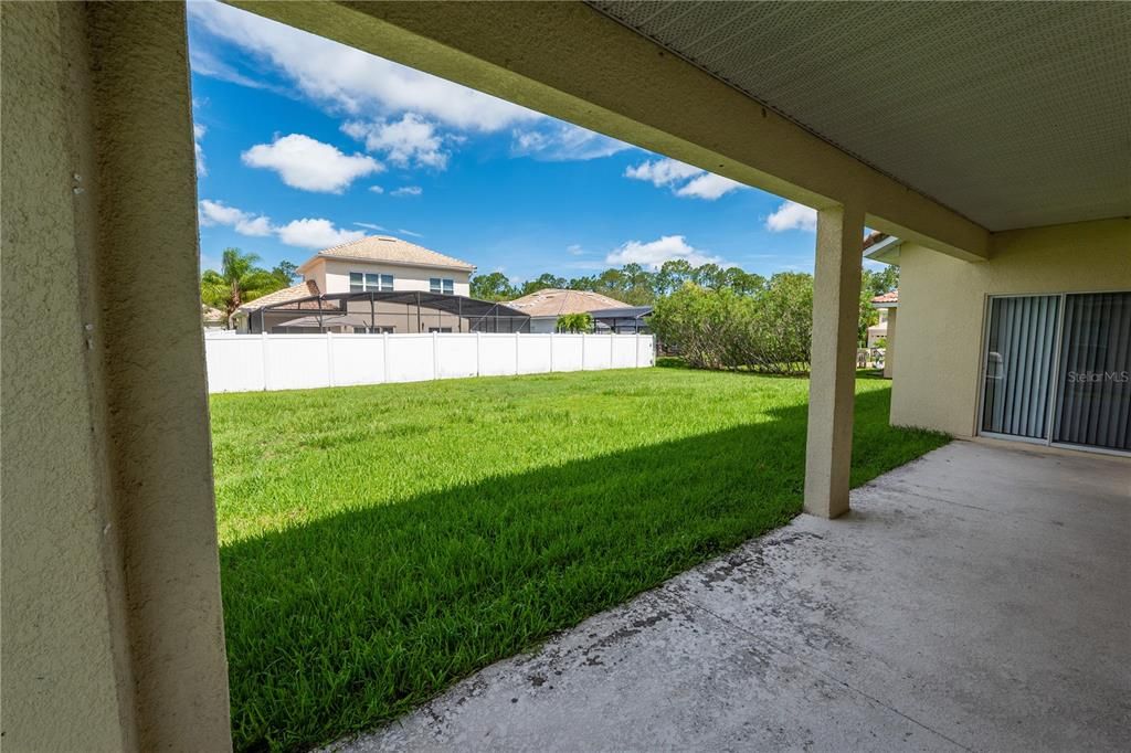 For Sale: $400,000 (3 beds, 2 baths, 1687 Square Feet)