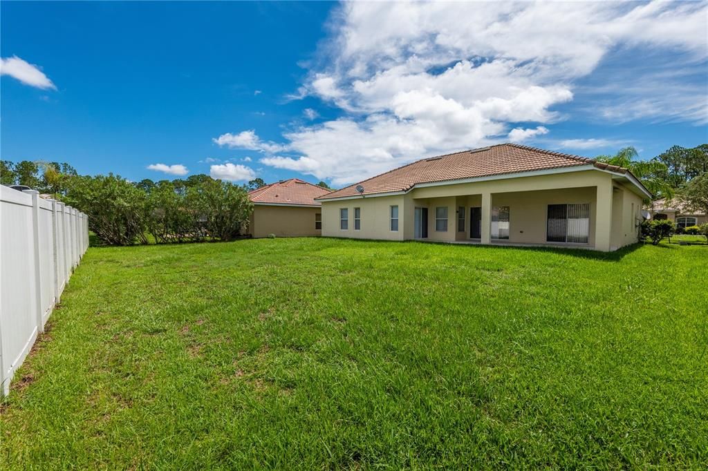 For Sale: $400,000 (3 beds, 2 baths, 1687 Square Feet)