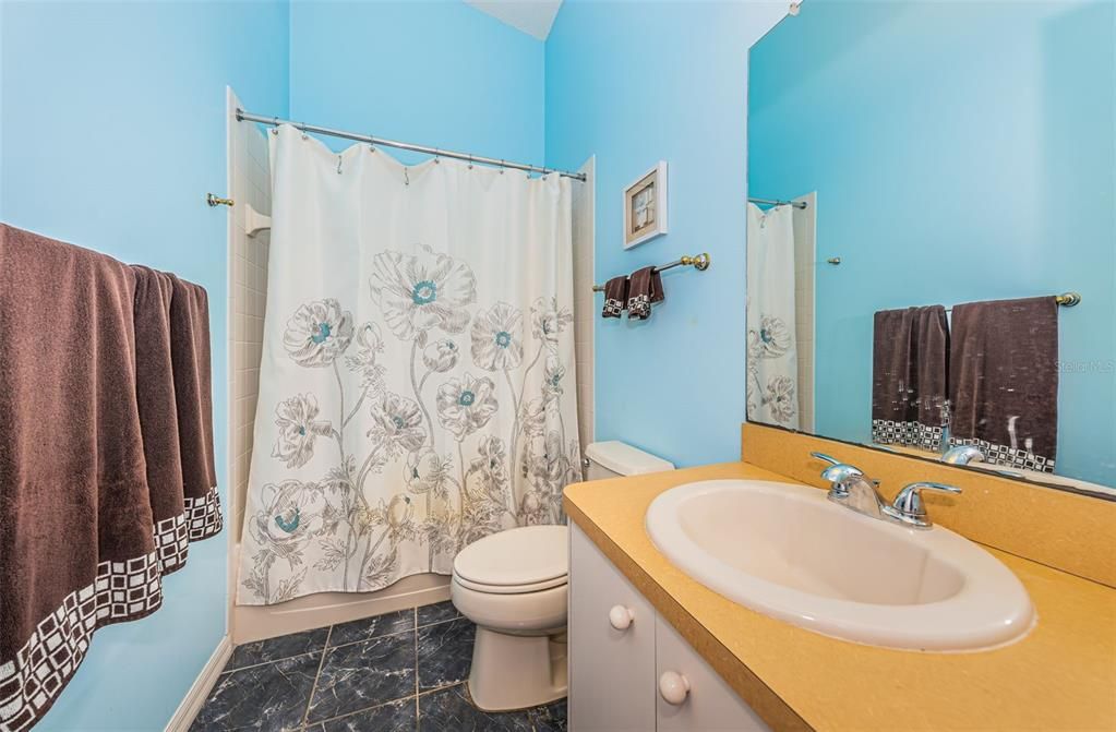 For Sale: $375,000 (2 beds, 2 baths, 1743 Square Feet)
