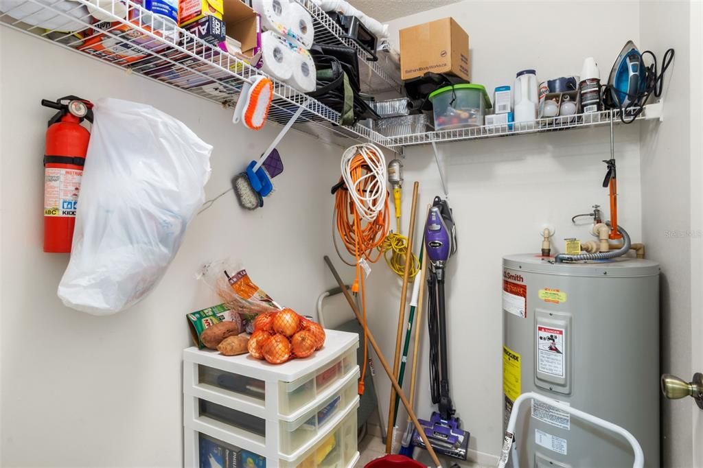 Walk in pantry/utility room