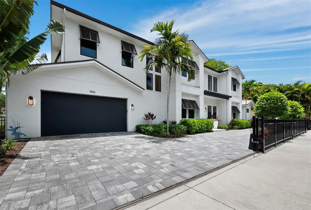 For Sale: $2,799,000 (4 beds, 4 baths, 3444 Square Feet)