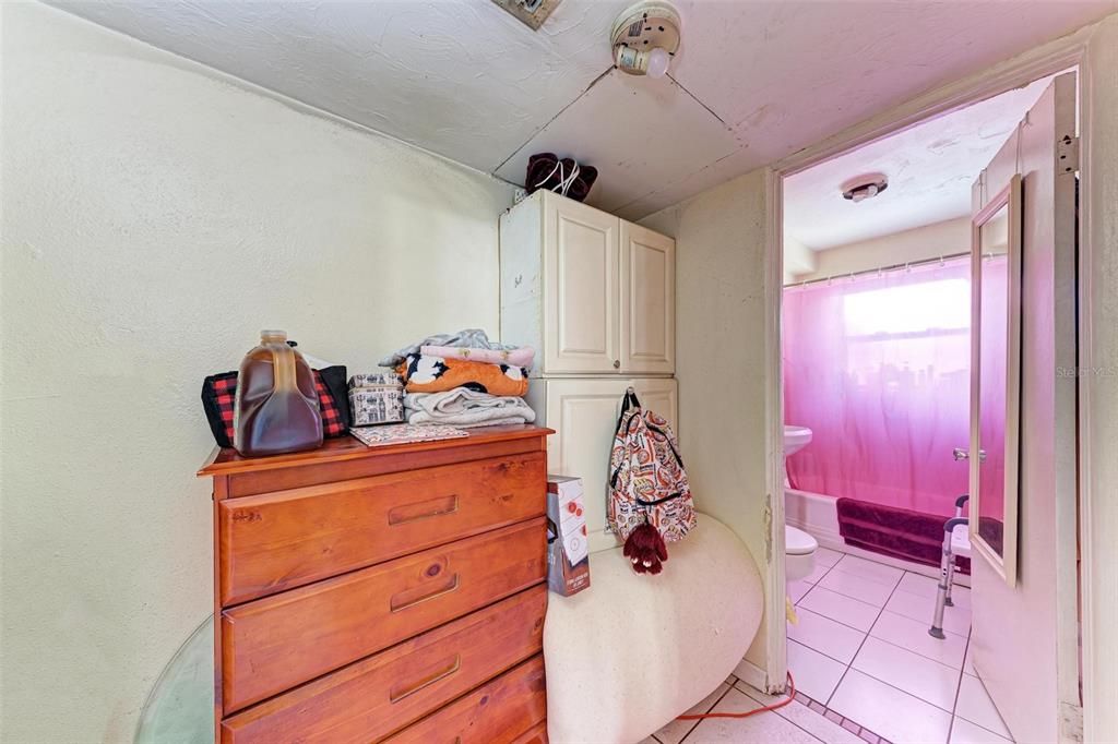 For Sale: $339,000 (3 beds, 0 baths, 1600 Square Feet)