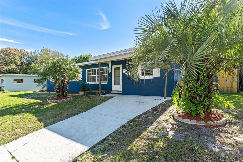 Active With Contract: $215,000 (4 beds, 2 baths, 1563 Square Feet)