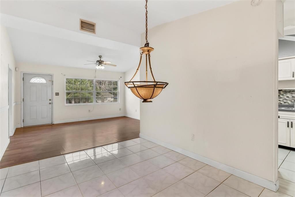 Active With Contract: $215,000 (4 beds, 2 baths, 1563 Square Feet)