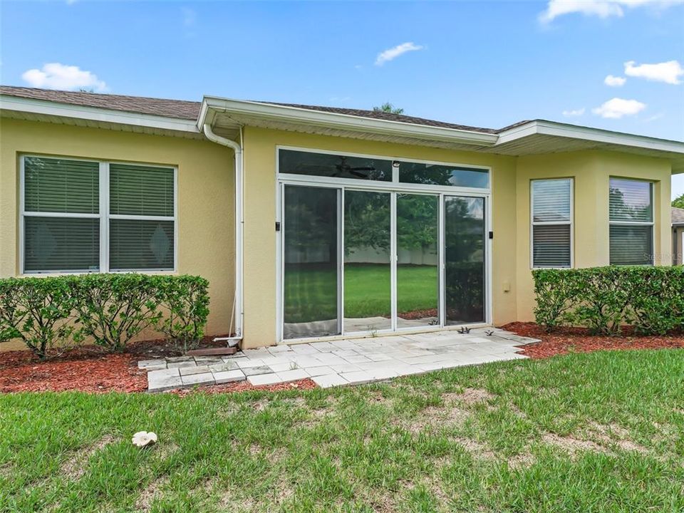 For Sale: $339,900 (3 beds, 2 baths, 1876 Square Feet)