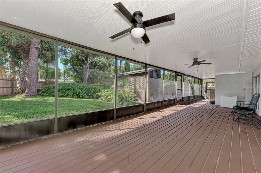 Large covered and screened lanai