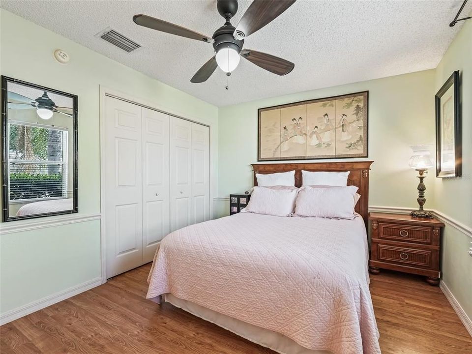 For Sale: $319,900 (3 beds, 2 baths, 1262 Square Feet)