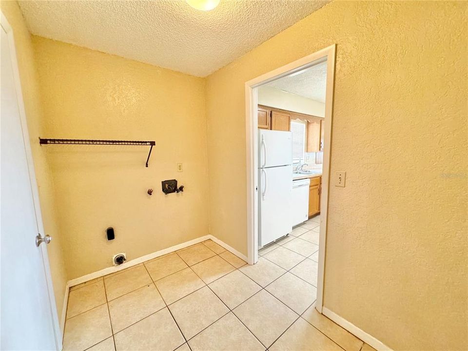 For Rent: $1,700 (2 beds, 2 baths, 1029 Square Feet)