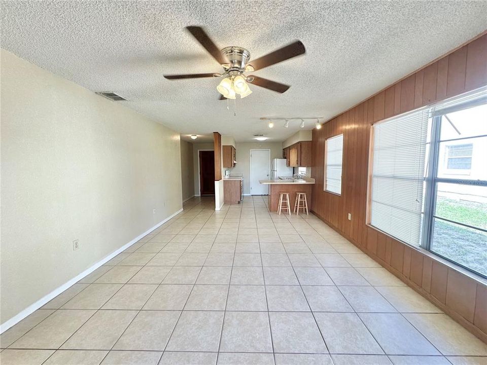 For Rent: $1,700 (2 beds, 2 baths, 1029 Square Feet)