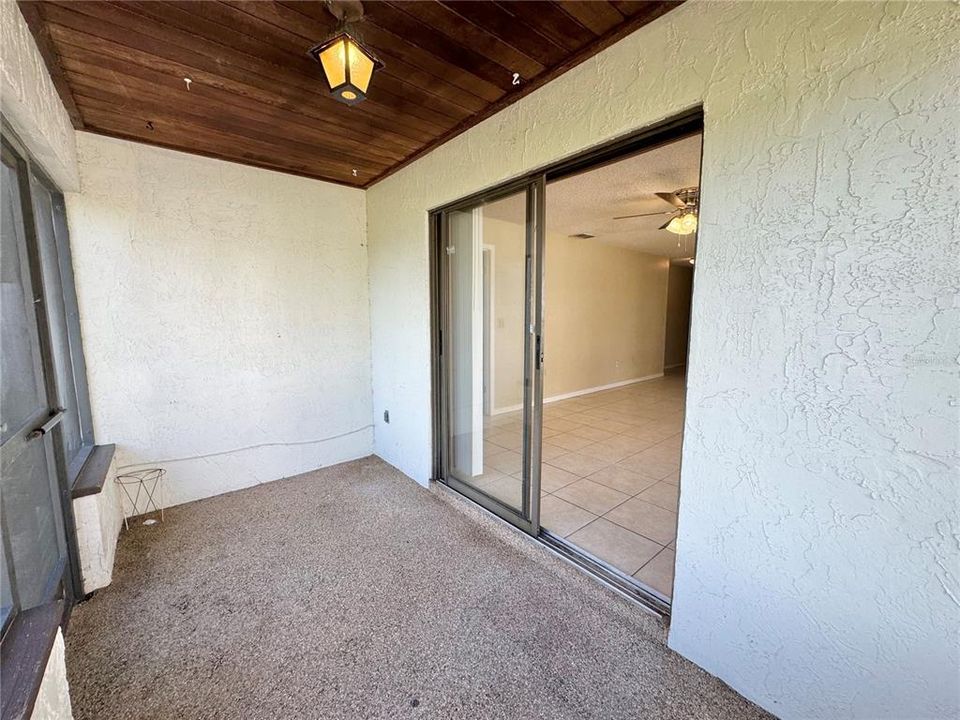 For Rent: $1,700 (2 beds, 2 baths, 1029 Square Feet)