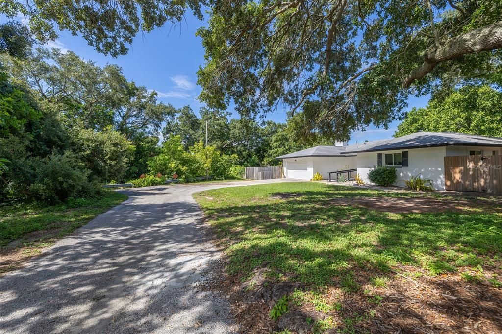 For Sale: $849,000 (3 beds, 2 baths, 2274 Square Feet)