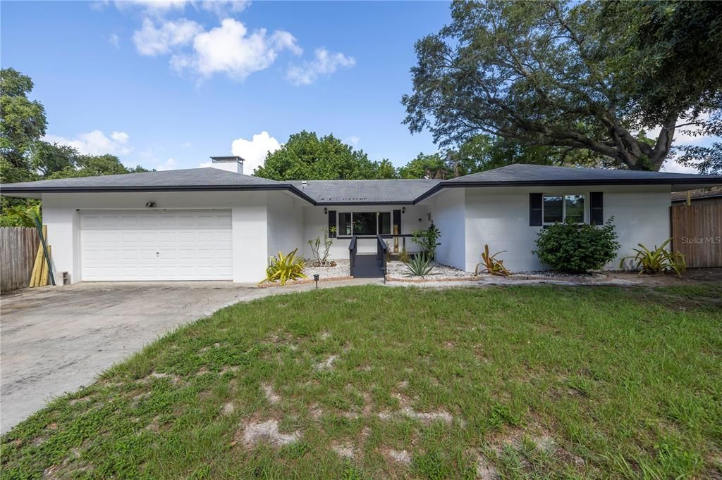 For Sale: $849,000 (3 beds, 2 baths, 2274 Square Feet)