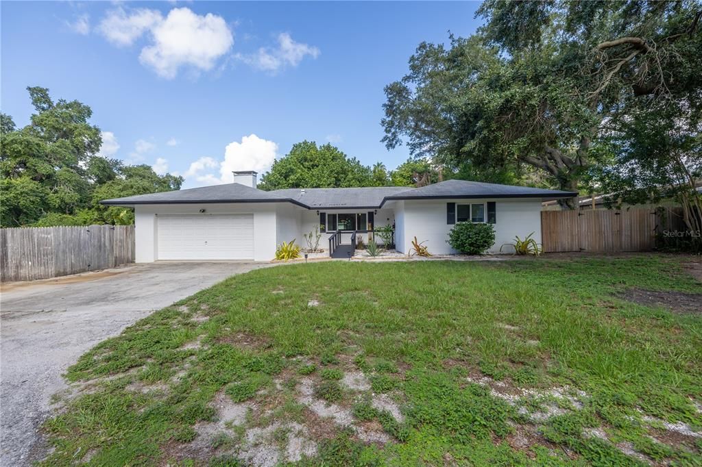 For Sale: $849,000 (3 beds, 2 baths, 2274 Square Feet)