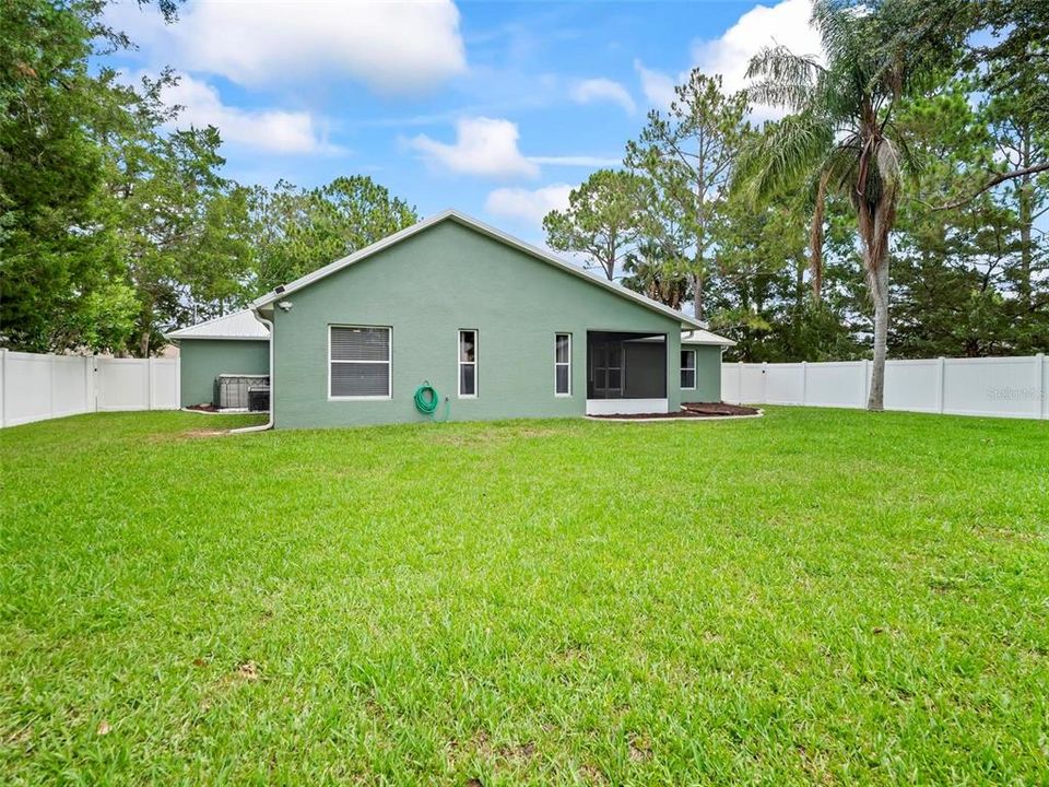 For Sale: $359,900 (3 beds, 2 baths, 1490 Square Feet)