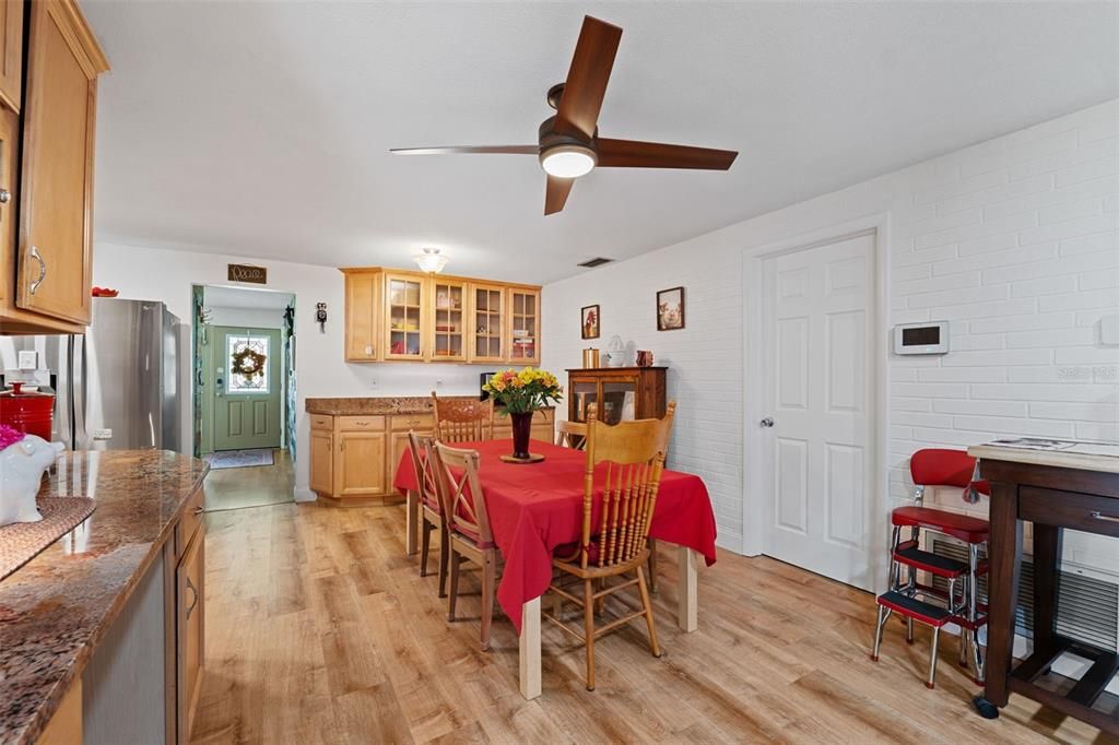For Sale: $725,000 (3 beds, 2 baths, 1790 Square Feet)