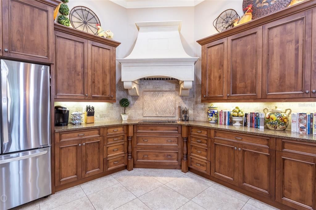 Custom soft close kitchen drawers