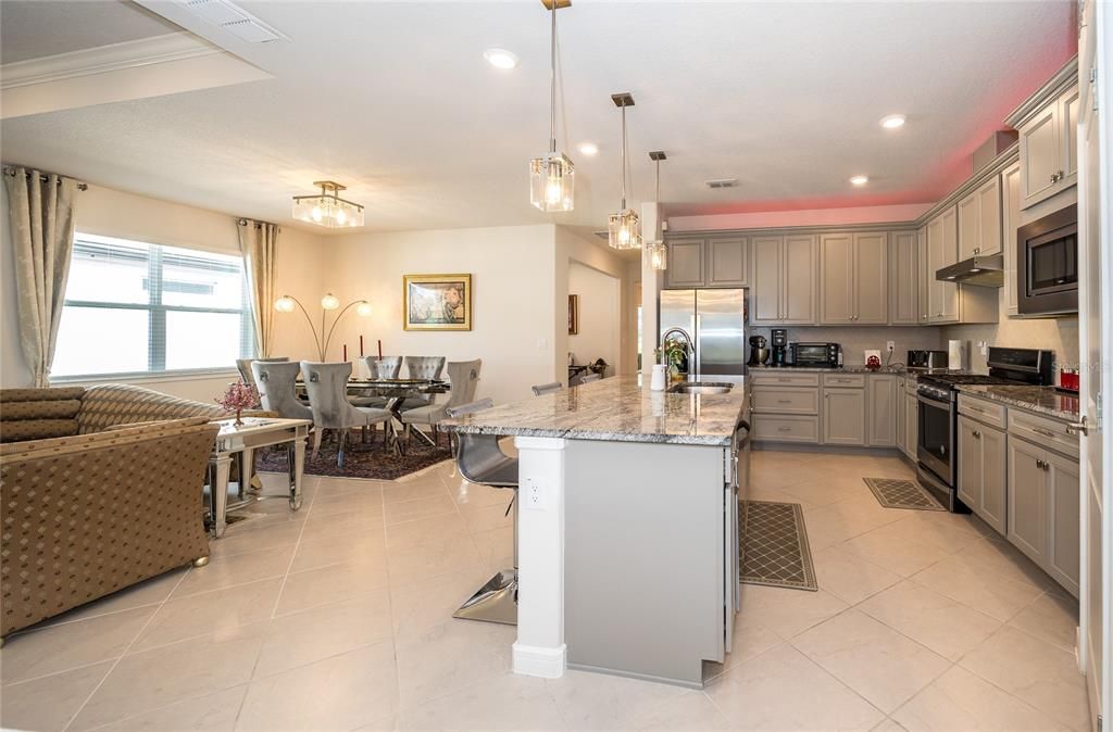 For Sale: $649,990 (3 beds, 2 baths, 2211 Square Feet)