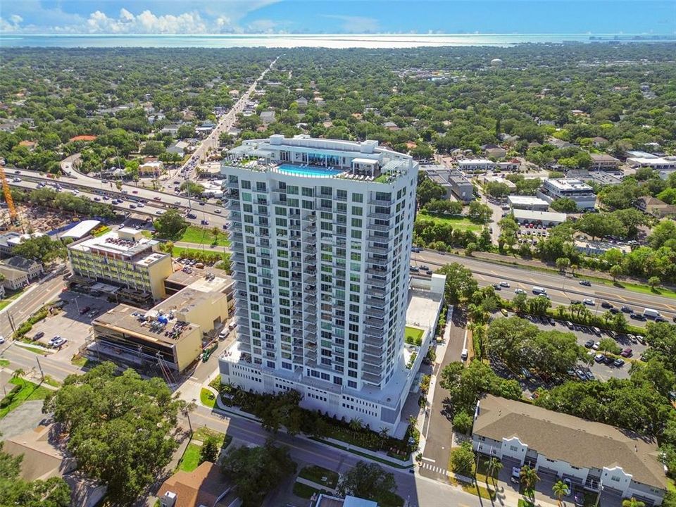 For Sale: $2,275,000 (3 beds, 3 baths, 2176 Square Feet)