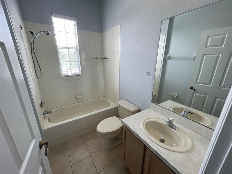 For Rent: $2,500 (3 beds, 2 baths, 1495 Square Feet)