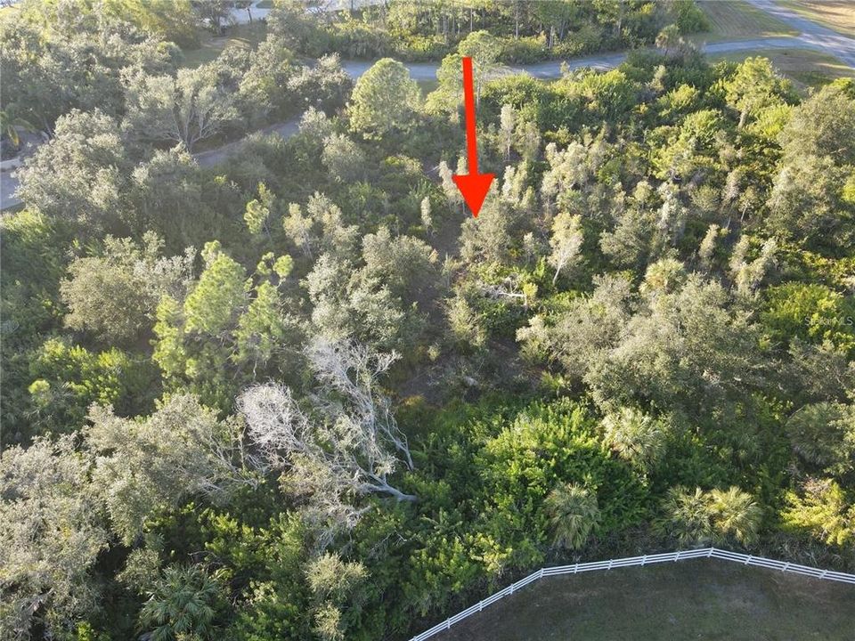 На продажу: $379,900 (2.54 acres)